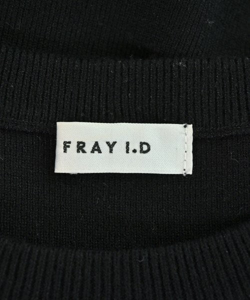 FRAY I.D เสื้อกันหนาว