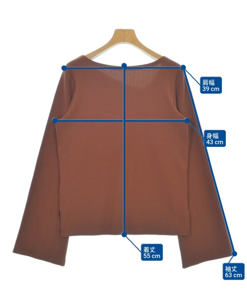 soffitto เสื้อยืด/เสื้อท็อปส์