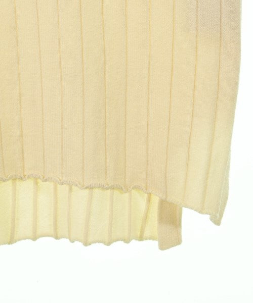 soffitto เสื้อแขนกุด