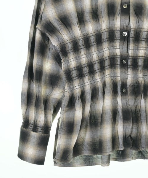 soffitto เสื้อสตรี