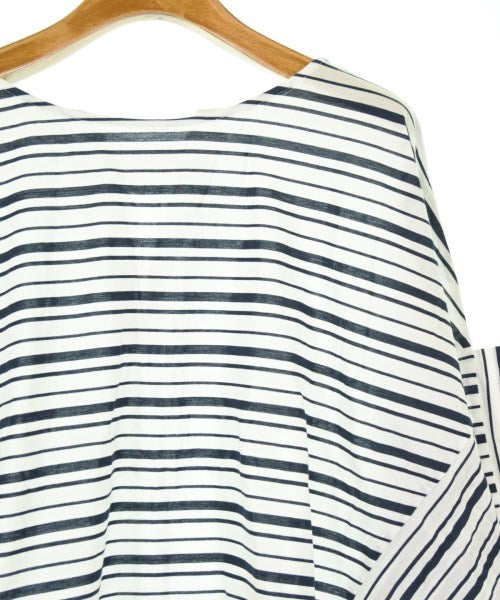 soffitto เสื้อยืด/เสื้อท็อปส์