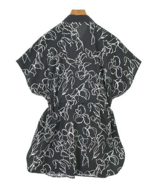 soffitto เสื้อสตรี