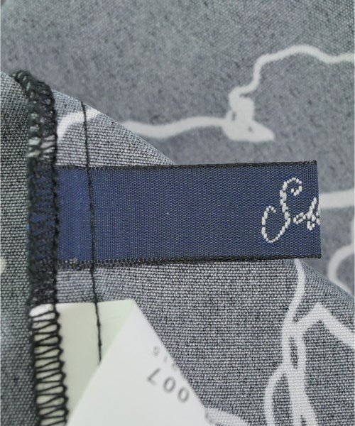 soffitto เสื้อสตรี