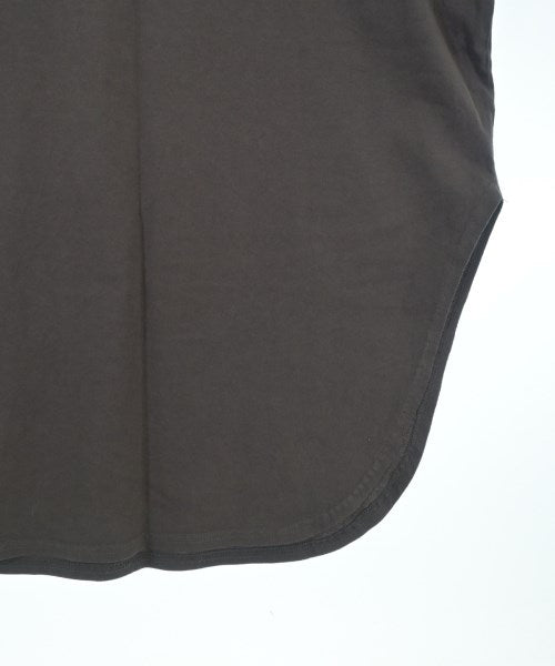 soffitto เสื้อยืด/เสื้อท็อปส์