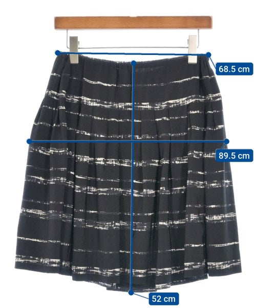 Vince กระโปรงยาวถึงเข่า