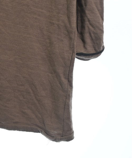 varde 77 เสื้อยืด/เสื้อท็อปส์