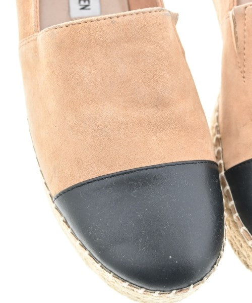 STEVE MADDEN รองเท้าพื้นเชือกสาน