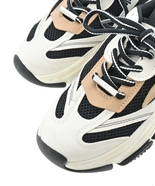 STEVE MADDEN รองเท้าผ้าใบ