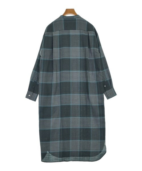 Le glazik เดรสที่เป็นเสื้อเชิ้ตตัวยาว