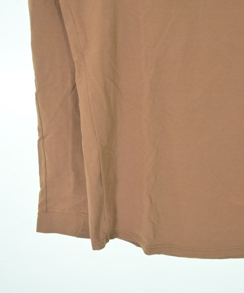 DEVOA เสื้อยืด/เสื้อท็อปส์