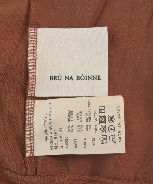 BRU NA BOINNE เสื้อยืด/เสื้อท็อปส์