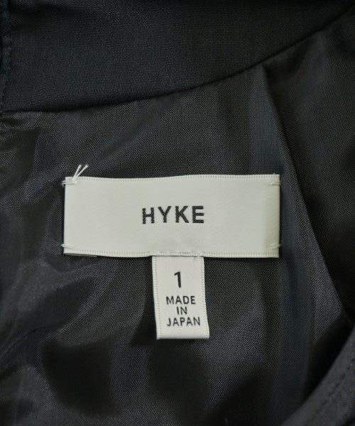 HYKE ชุดเดรส