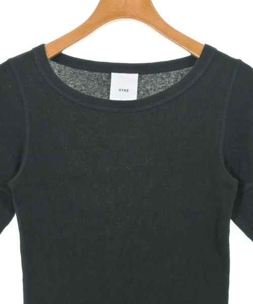 HYKE เสื้อยืด/เสื้อท็อปส์