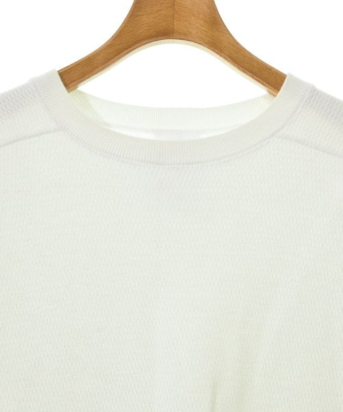 HYKE เสื้อยืด/เสื้อท็อปส์