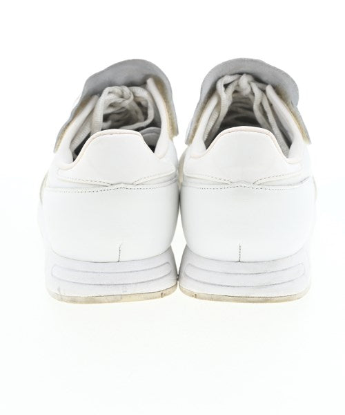 HYKE รองเท้าผ้าใบ