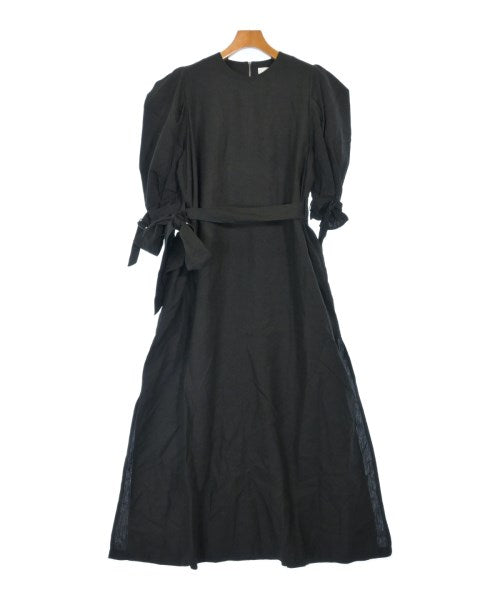 HYKE ชุดเดรส