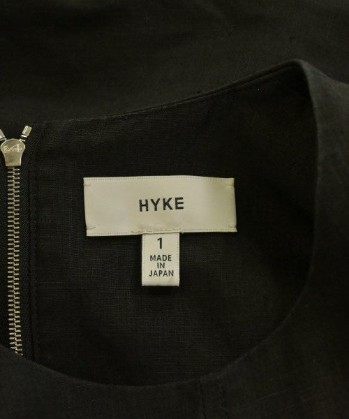 HYKE ชุดเดรส