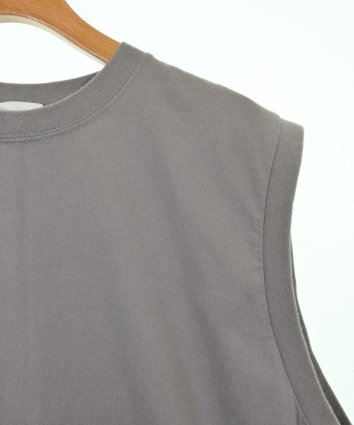 HYKE เสื้อยืด/เสื้อท็อปส์