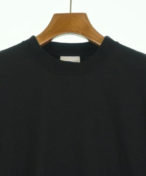 HYKE เสื้อยืด/เสื้อท็อปส์