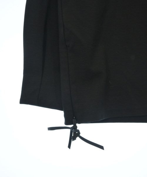 HYKE เสื้อยืด/เสื้อท็อปส์