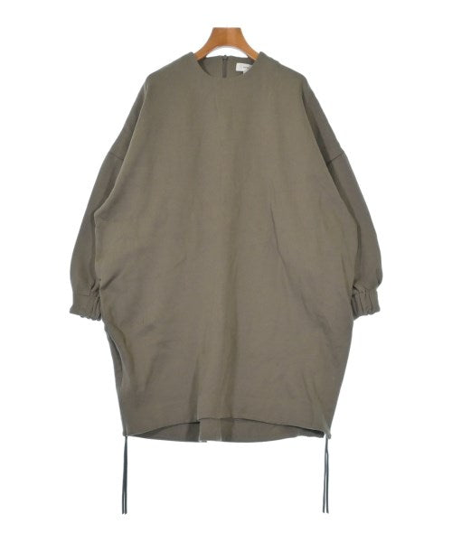 HYKE ชุดเดรส