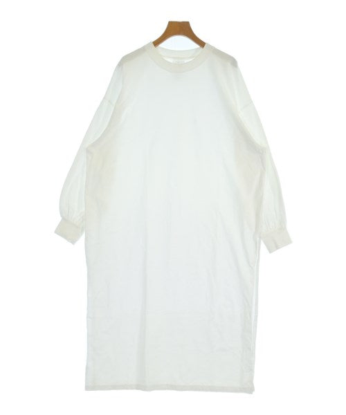 HYKE ชุดเดรส