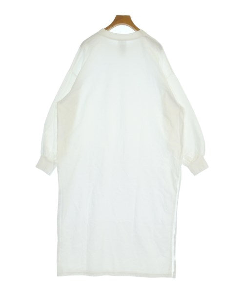 HYKE ชุดเดรส