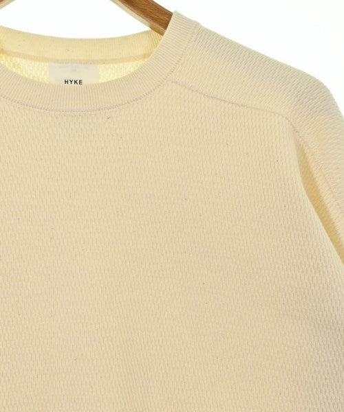 HYKE เสื้อยืด/เสื้อท็อปส์