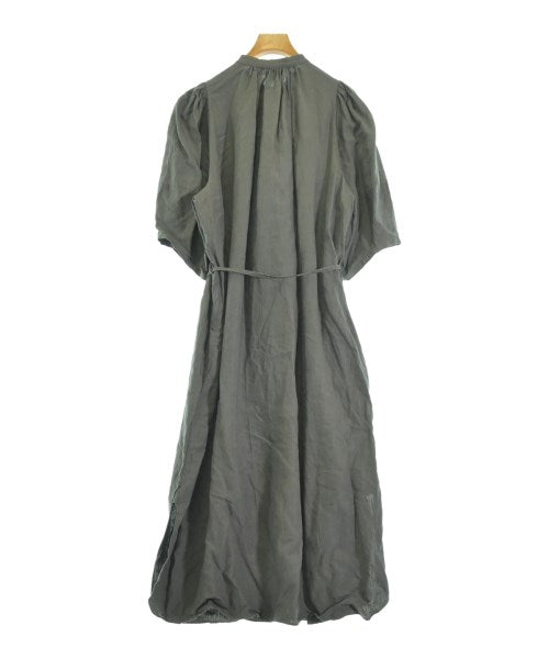 HYKE ชุดเดรส