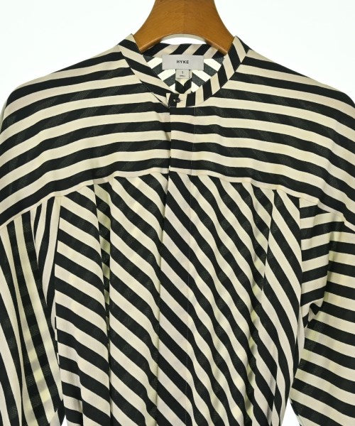 HYKE ชุดเดรส