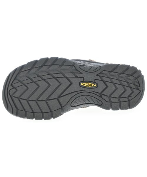 HYKE รองเท้าแตะ