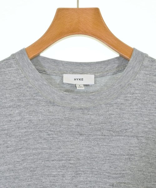 HYKE เสื้อยืด/เสื้อท็อปส์