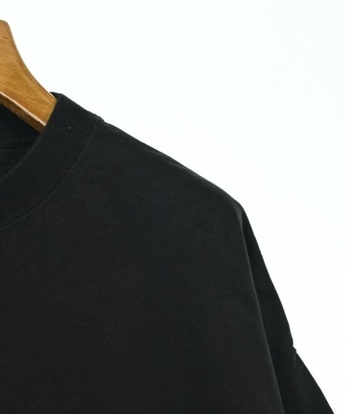 HYKE เสื้อยืด/เสื้อท็อปส์
