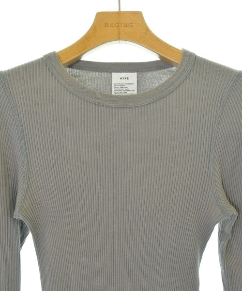 HYKE เสื้อยืด/เสื้อท็อปส์