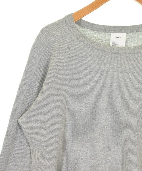 HYKE เสื้อยืด/เสื้อท็อปส์