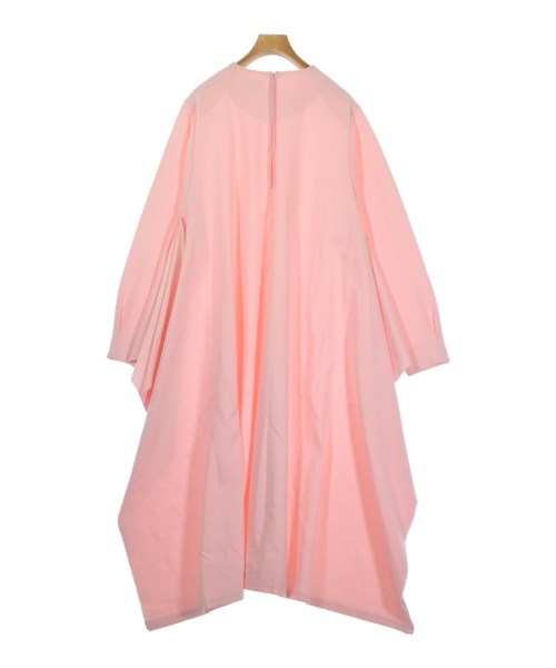 HYKE ชุดเดรส