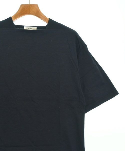 HYKE เสื้อยืด/เสื้อท็อปส์