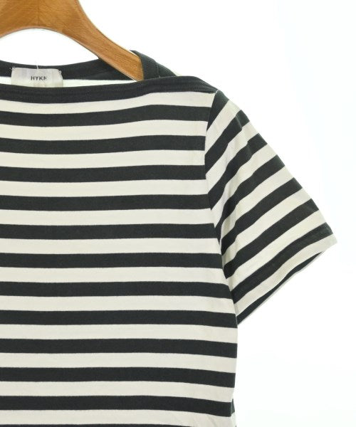 HYKE เสื้อยืด/เสื้อท็อปส์