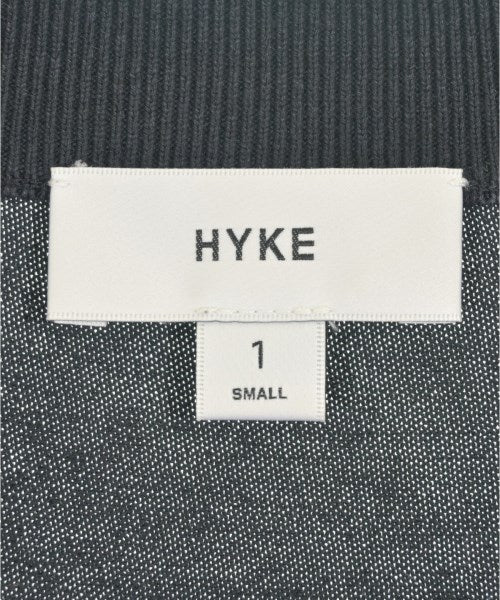 HYKE เสื้อยืด/เสื้อท็อปส์