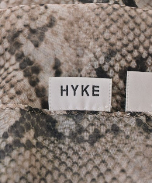 HYKE ผ้าคลุมไหล่