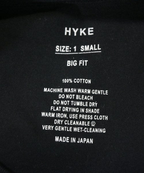 HYKE เสื้อยืด/เสื้อท็อปส์