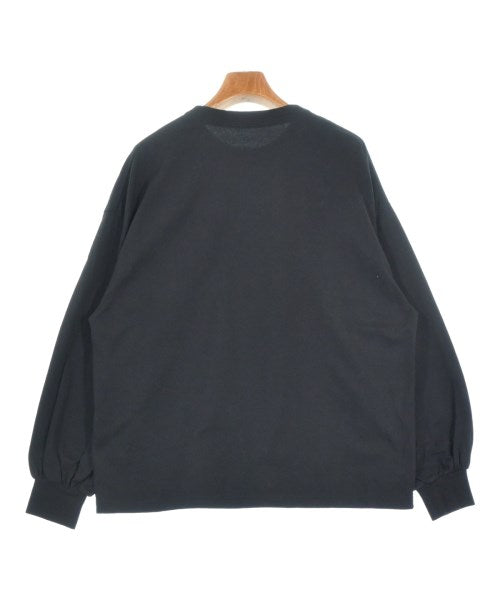 HYKE เสื้อยืด/เสื้อท็อปส์