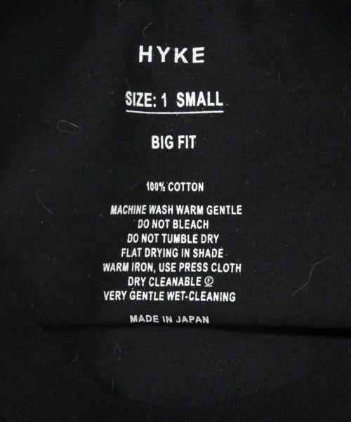 HYKE เสื้อยืด/เสื้อท็อปส์