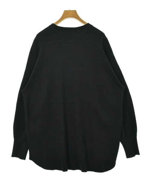 HYKE เสื้อยืด/เสื้อท็อปส์
