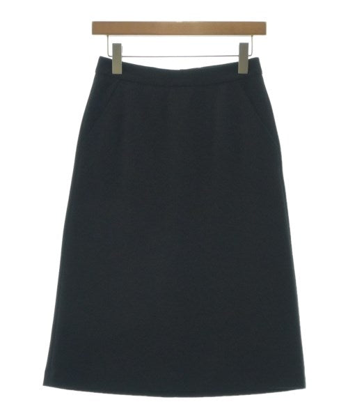 Le Verseaunoir กระโปรงยาวถึงเข่า