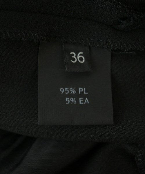 Le Verseaunoir กระโปรงยาวถึงเข่า