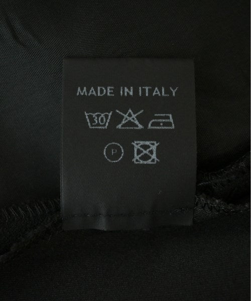 Le Verseaunoir กระโปรงยาวถึงเข่า