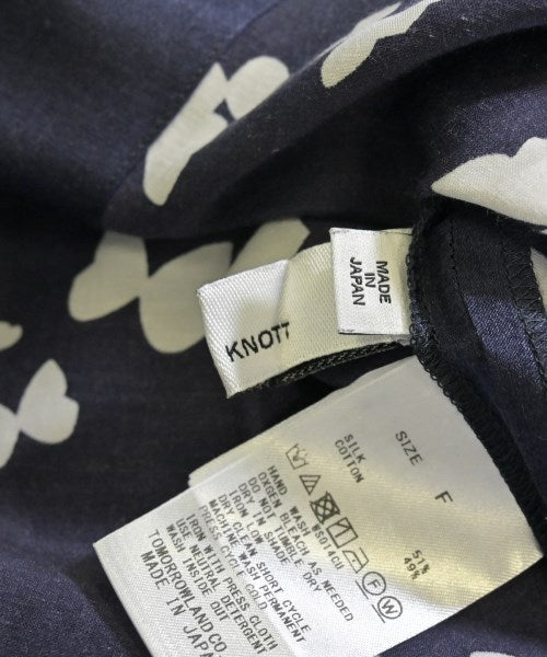 KNOTT เสื้อสตรี