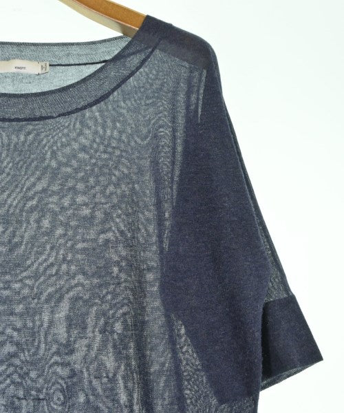 KNOTT เสื้อกันหนาว