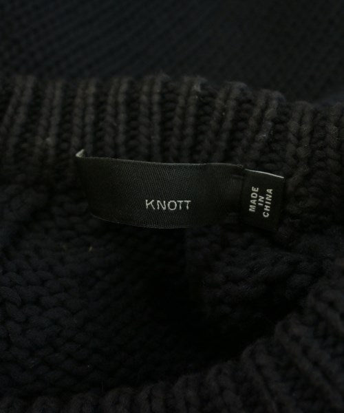 KNOTT เสื้อกันหนาว